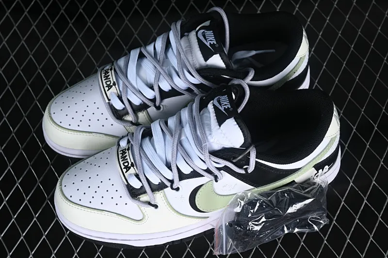 All Categories Nk SB Dunk Series Nk SB Dunk Low Low-top sneakers Nk Dunk Low Rolling in Black and white yellow panda Graffiti simple SB strap low-top casual sneakers DD1503-101